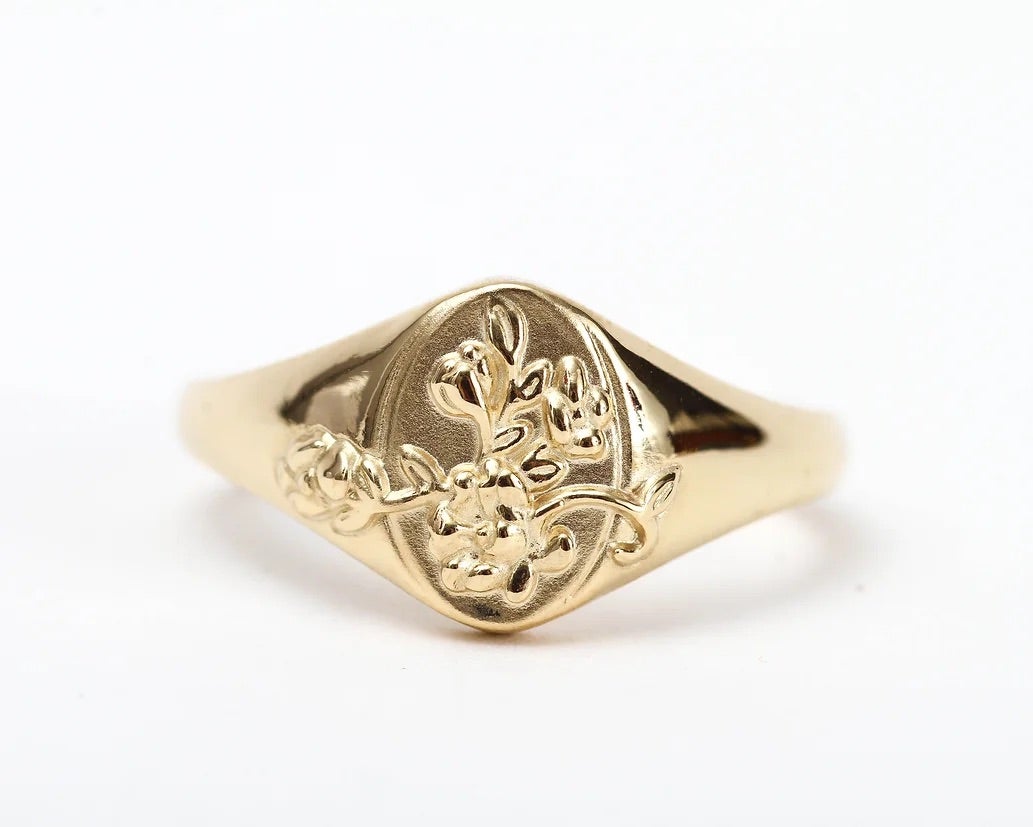 12792 - Floral Oval Signet Ring | Fox and Beaux